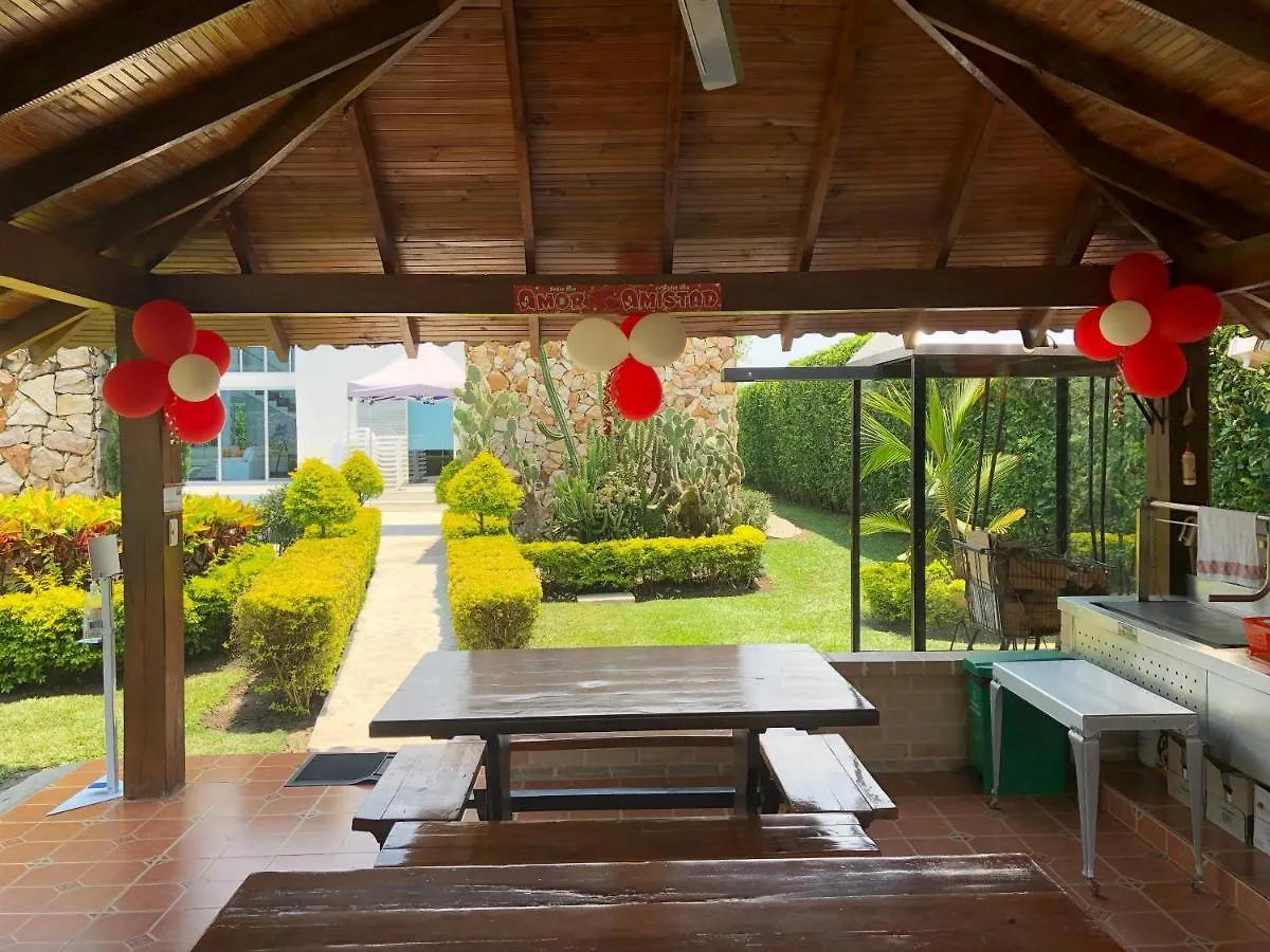 La Morocha Hospedaje & Relax Campestre Rozo Frühstückspension